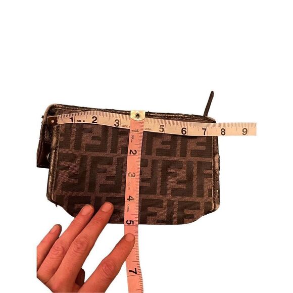Fendi Zucca Monogram Pouch Vintage 90’s - Picture 5 of 6
